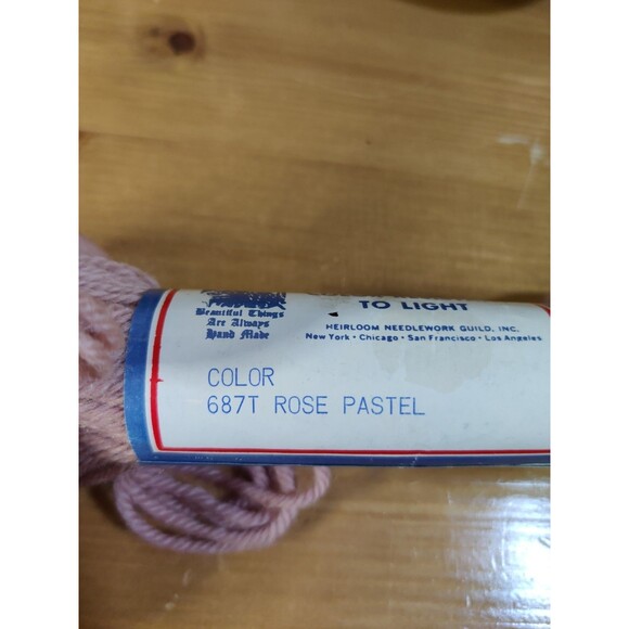 Vintage Hiawatha Needlepoint Wool Yarn Skein #687T Rose Pastel 40yds - Picture 2 of 5